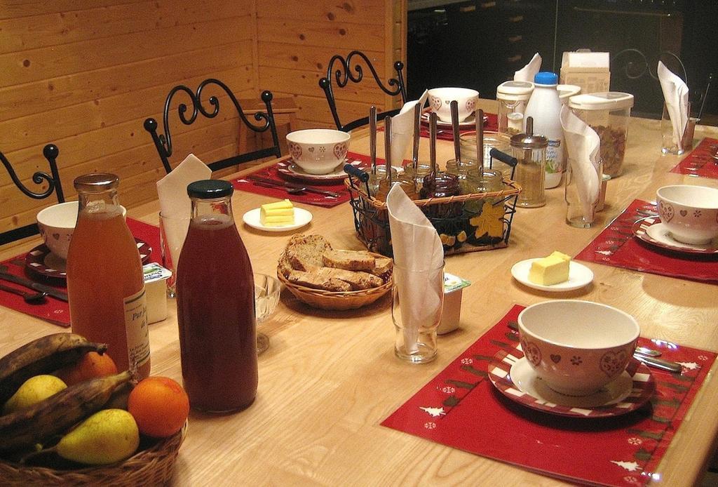 Chambres D'Hotes La Pierre D'Oran LʼArgentière-la-Bessée Exteriör bild